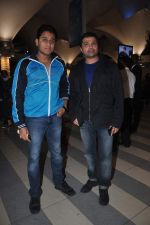 Himesh Reshammiya returns from their vacation on 2nd Jan 2012 (19).JPG